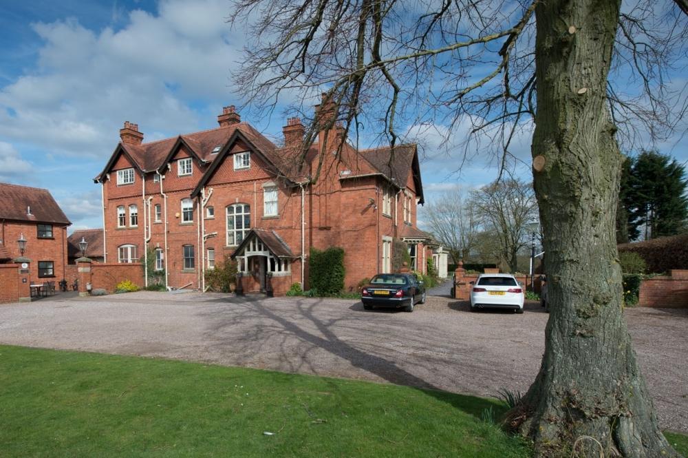 The Old Vicarage Hotel Bridgnorth Exterior photo